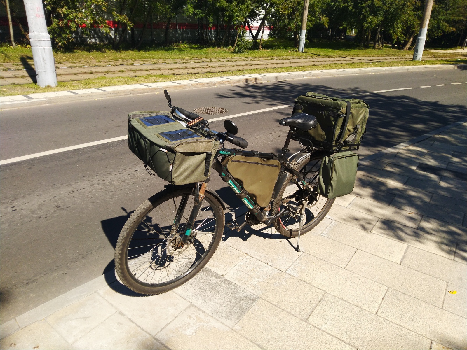 obzor velo gadjetov rulevaya sumka s solnechnymi panelyami i nagrudnaya sumka registrator 10 Обзор вело гаджетов: рулевая сумка с солнечными панелями и нагрудная сумка регистратор